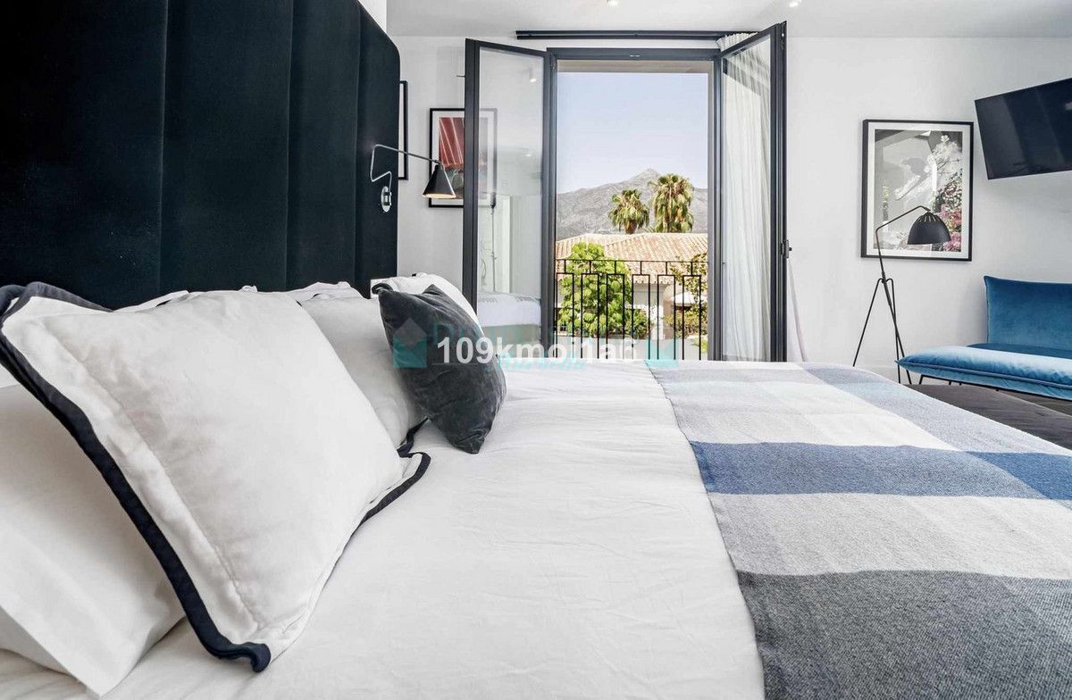 Villa for rent in Nueva Andalucia