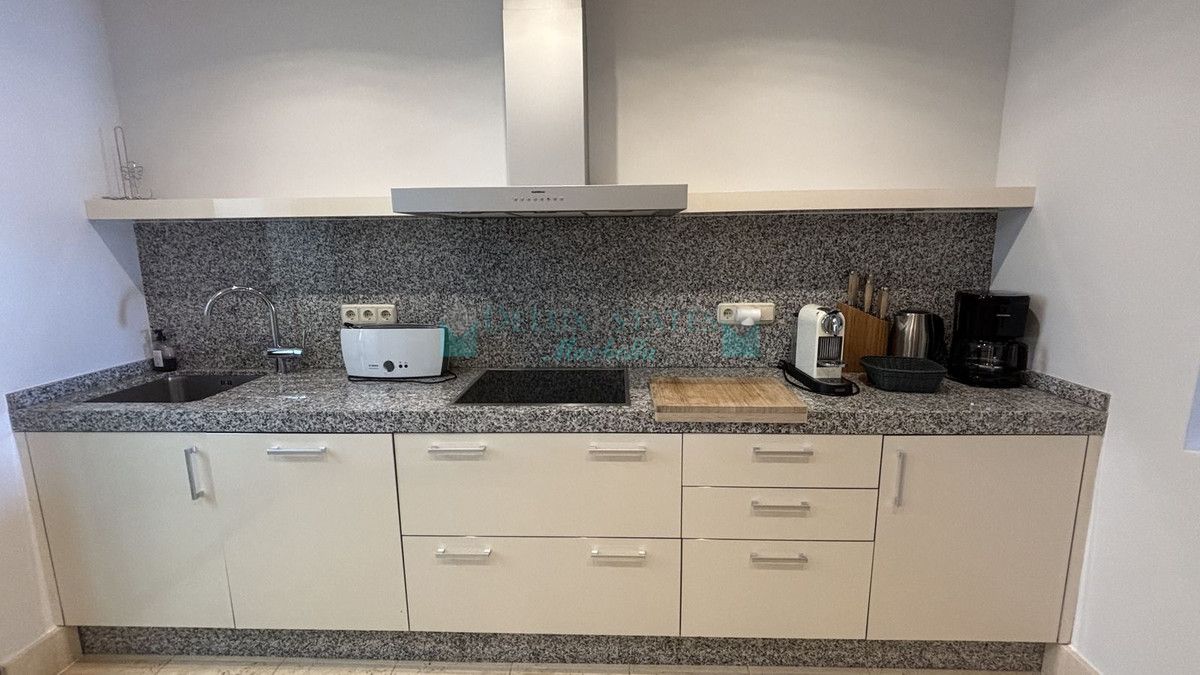 Apartamento Planta Baja en alquiler en Marbella