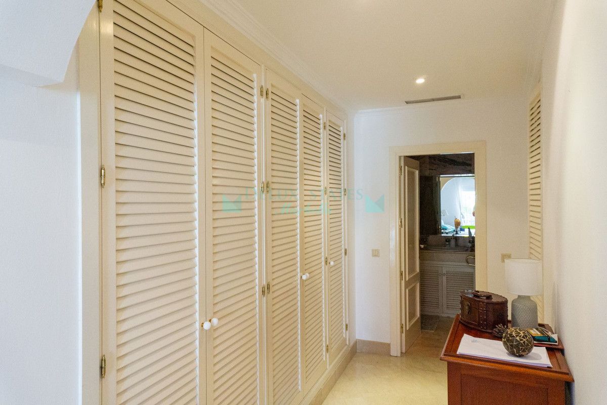 Ground Floor Apartment for sale in Elviria, Marbella East