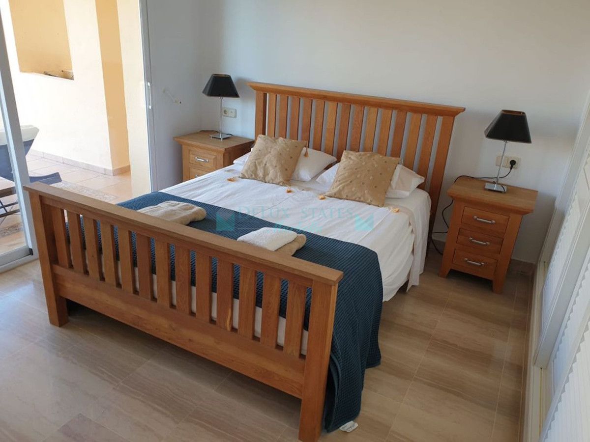 Apartamento en alquiler en Elviria, Marbella Este