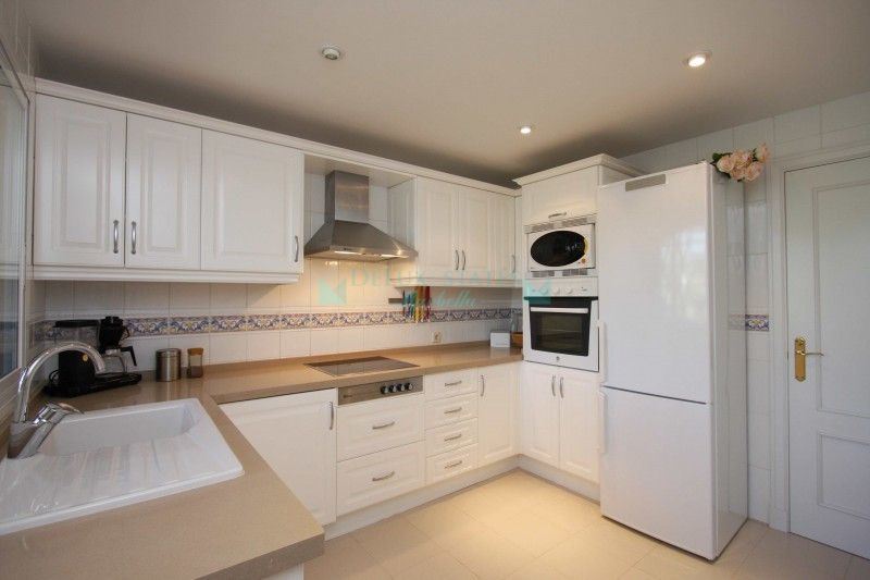 Apartamento en alquiler en Elviria, Marbella Este