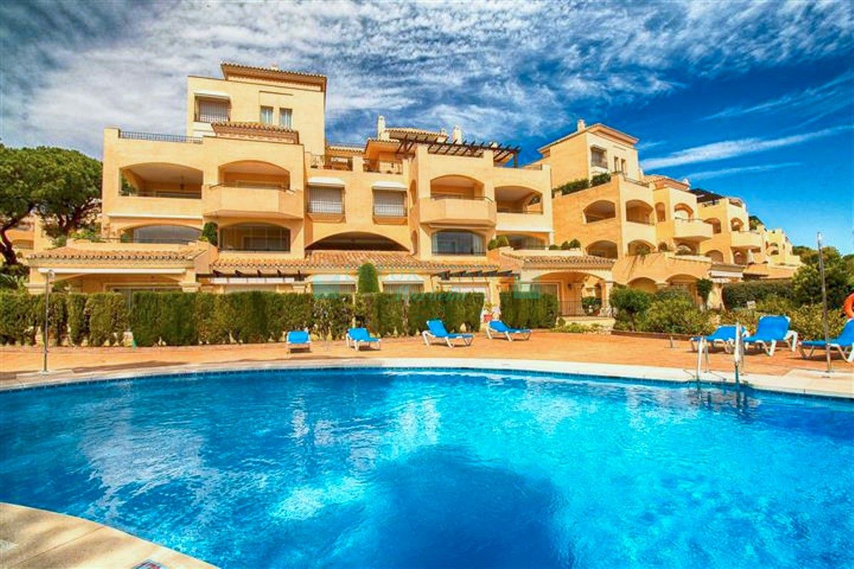 Apartamento en alquiler en Elviria, Marbella Este