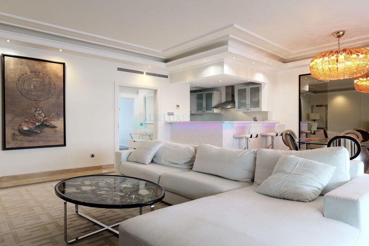 Penthouse for rent in Marbella - Puerto Banus