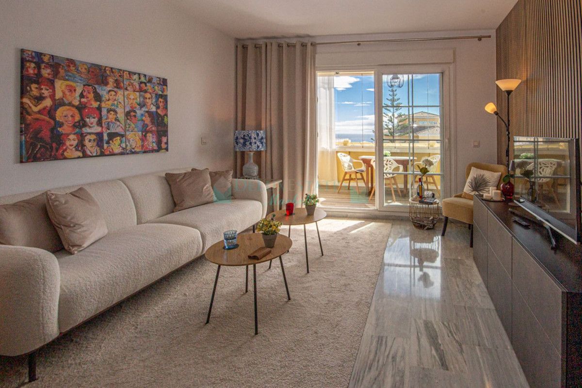 Apartment for sale in Cabopino, Marbella East