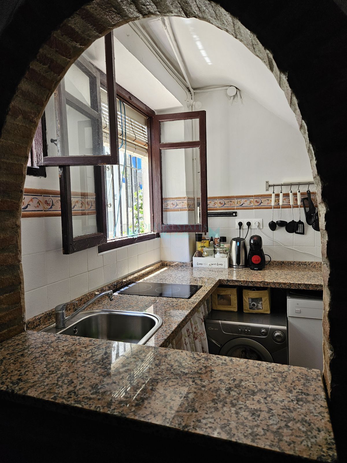 Town House for sale in Estepona