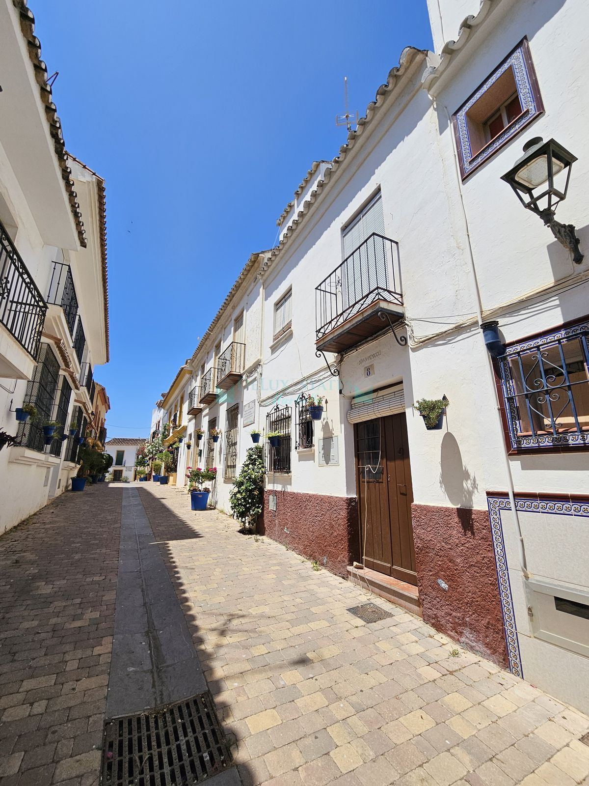 Town House for sale in Estepona