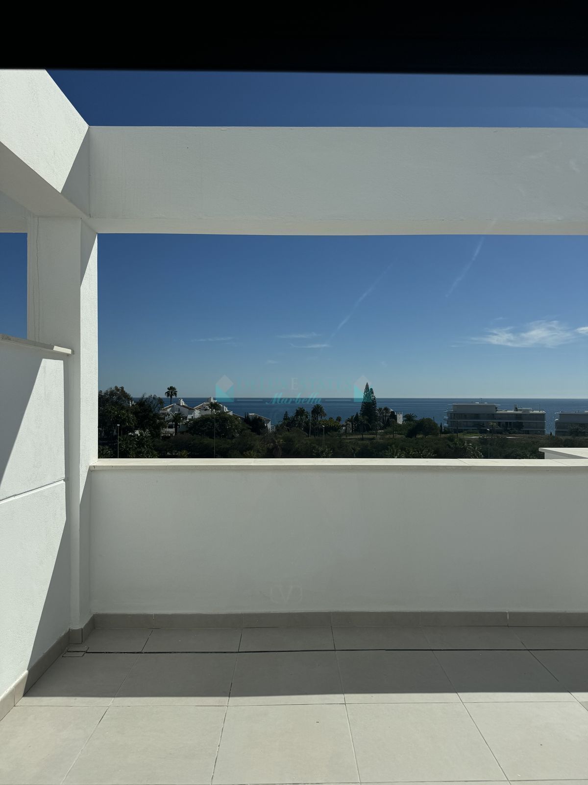 Penthouse for sale in Estepona