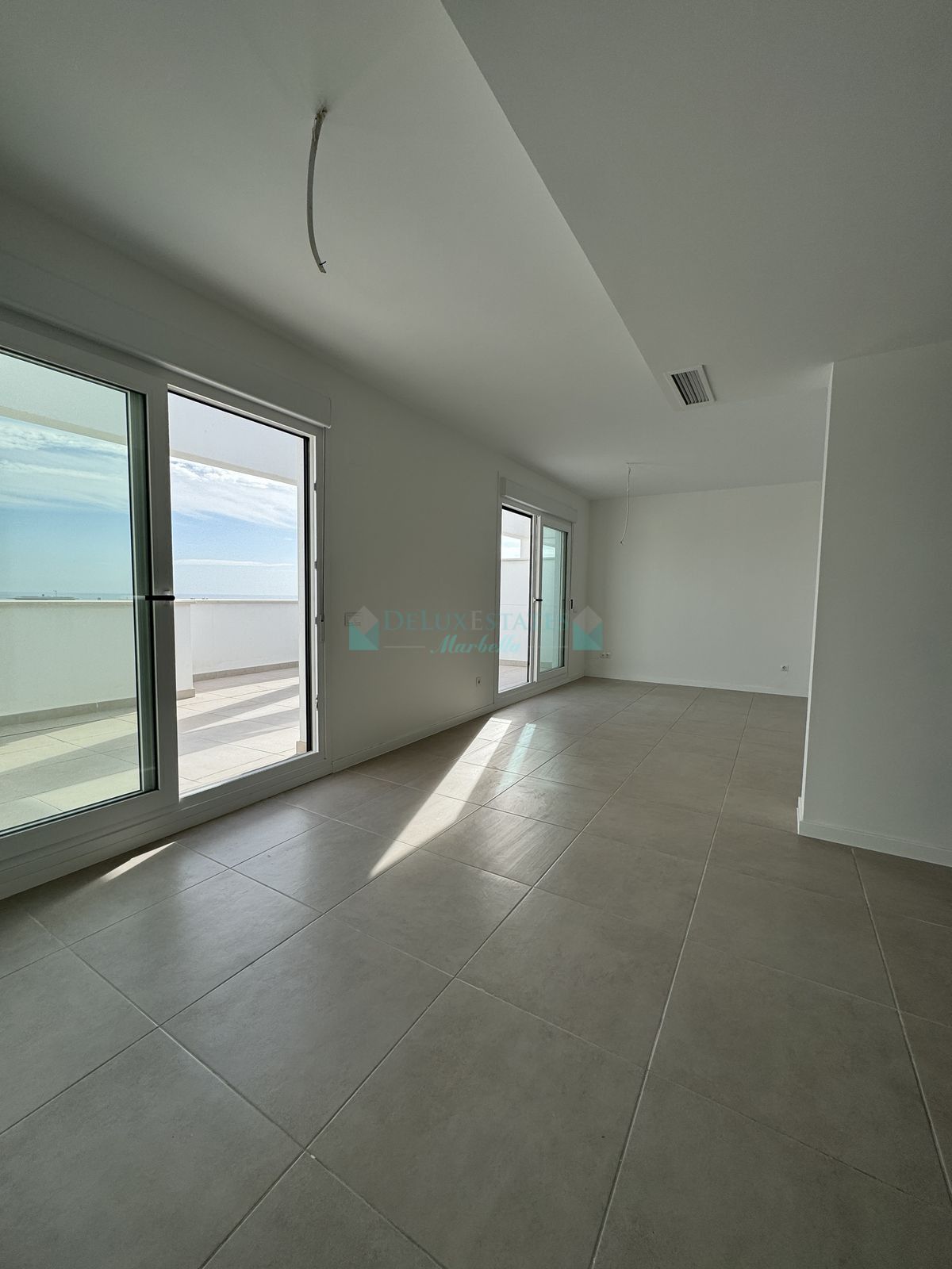 Penthouse for sale in Estepona