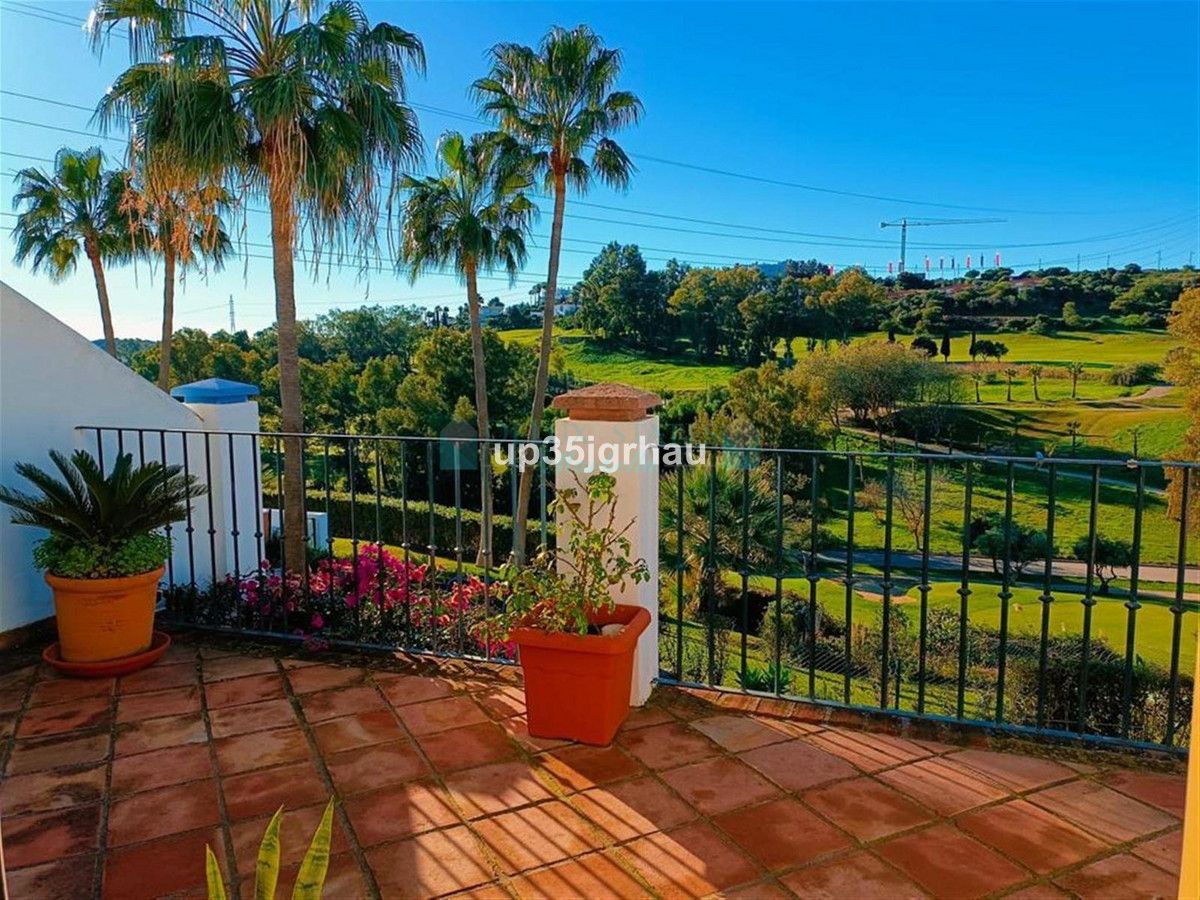 Villa Pareada en venta en Estepona