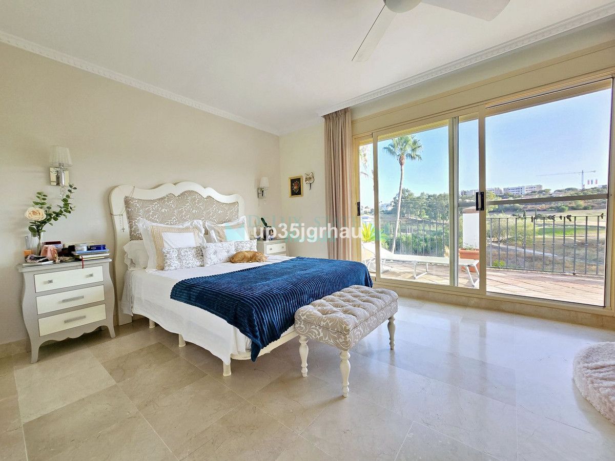 Villa Pareada en venta en Estepona