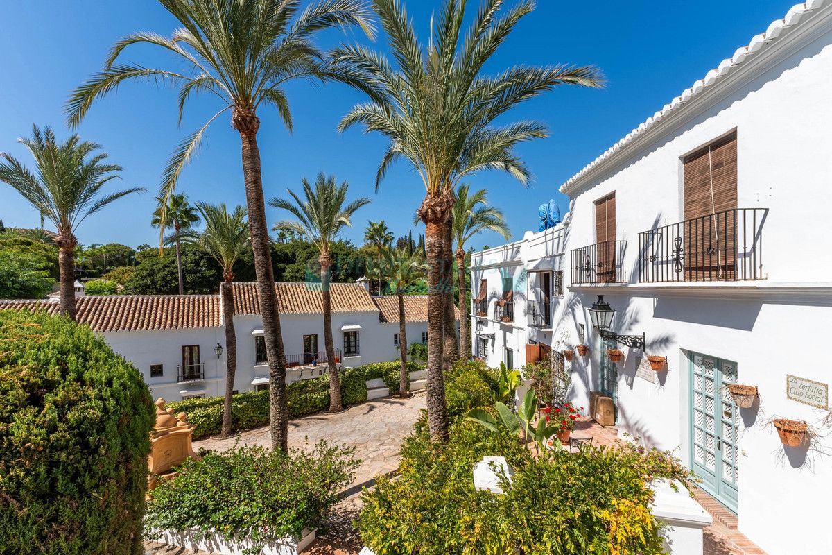 Town House for sale in Marbella Golden Mile