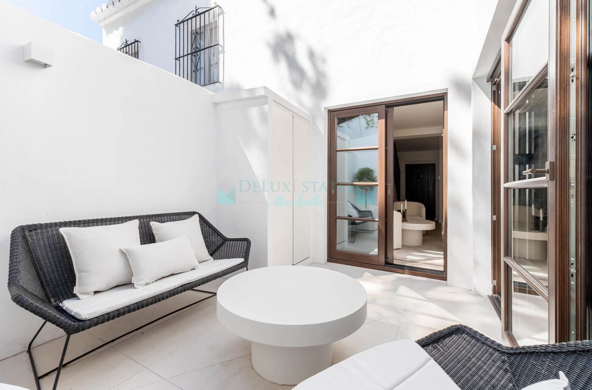 Town House for sale in Marbella Golden Mile