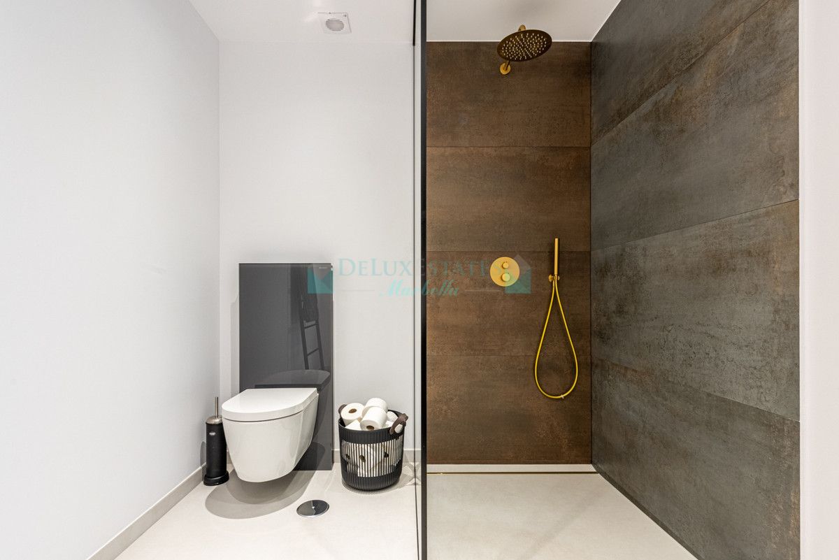 Apartment for sale in La Quinta, Benahavis