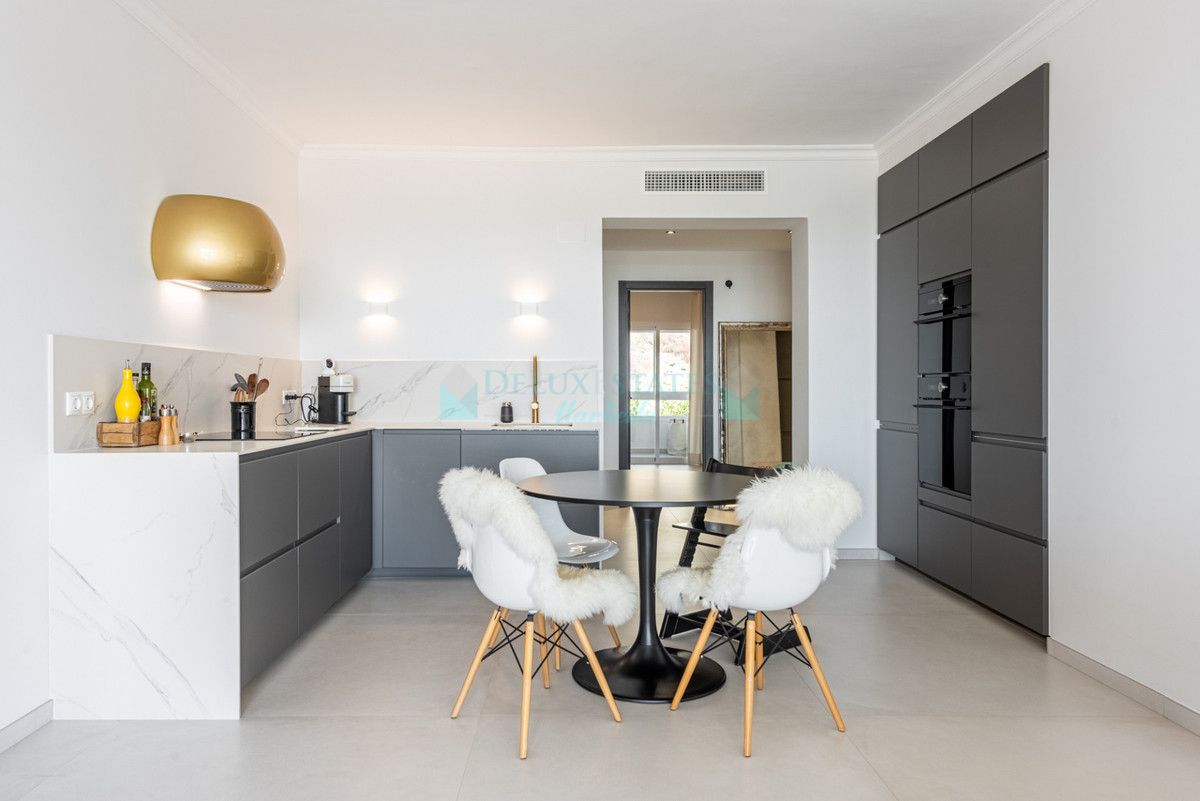 Apartment for sale in La Quinta, Benahavis