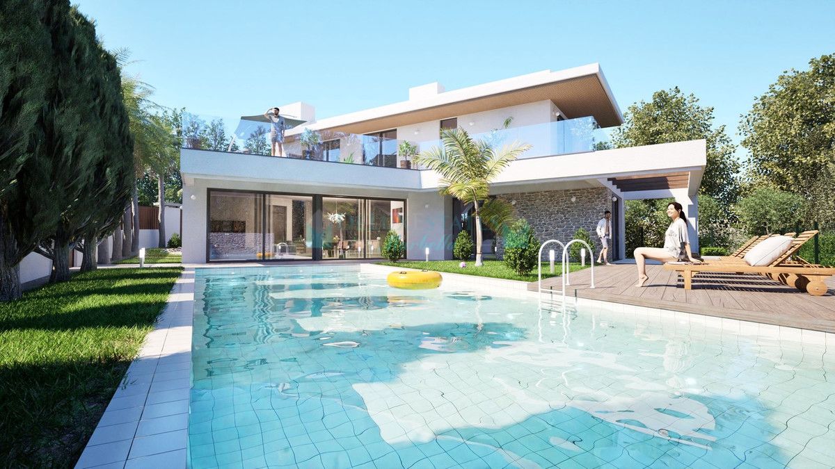 Villa en venta en Cabopino, Marbella Este