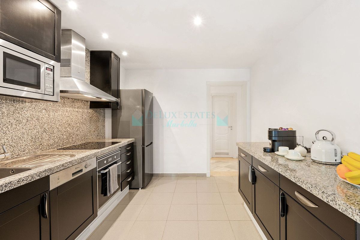 Apartamento en venta en Nueva Andalucia