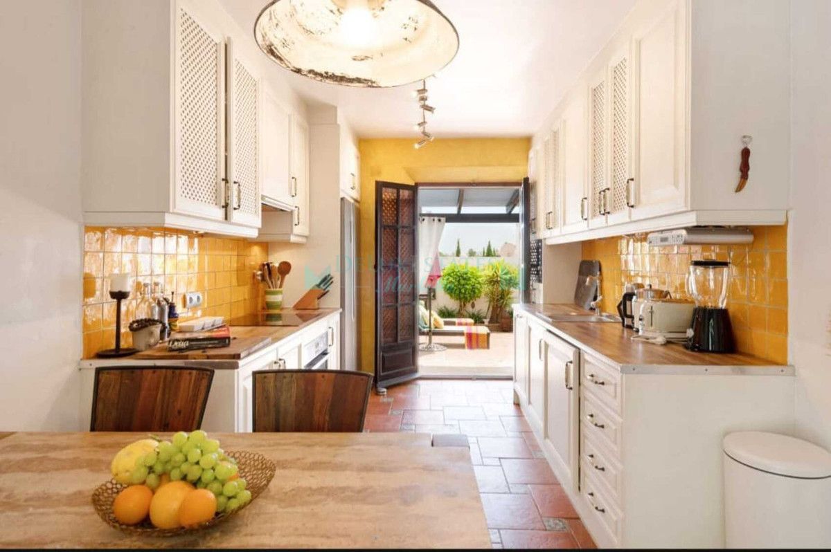 Town House for rent in Nueva Andalucia