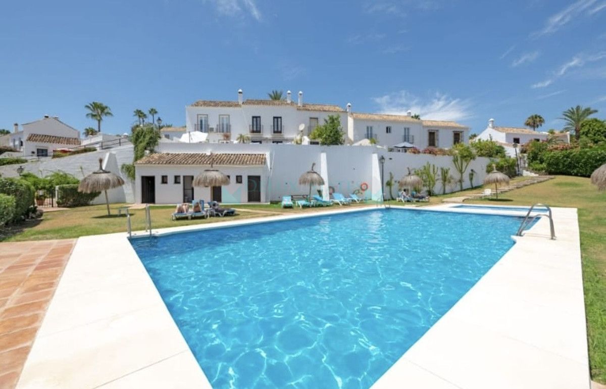 Town House for rent in Nueva Andalucia