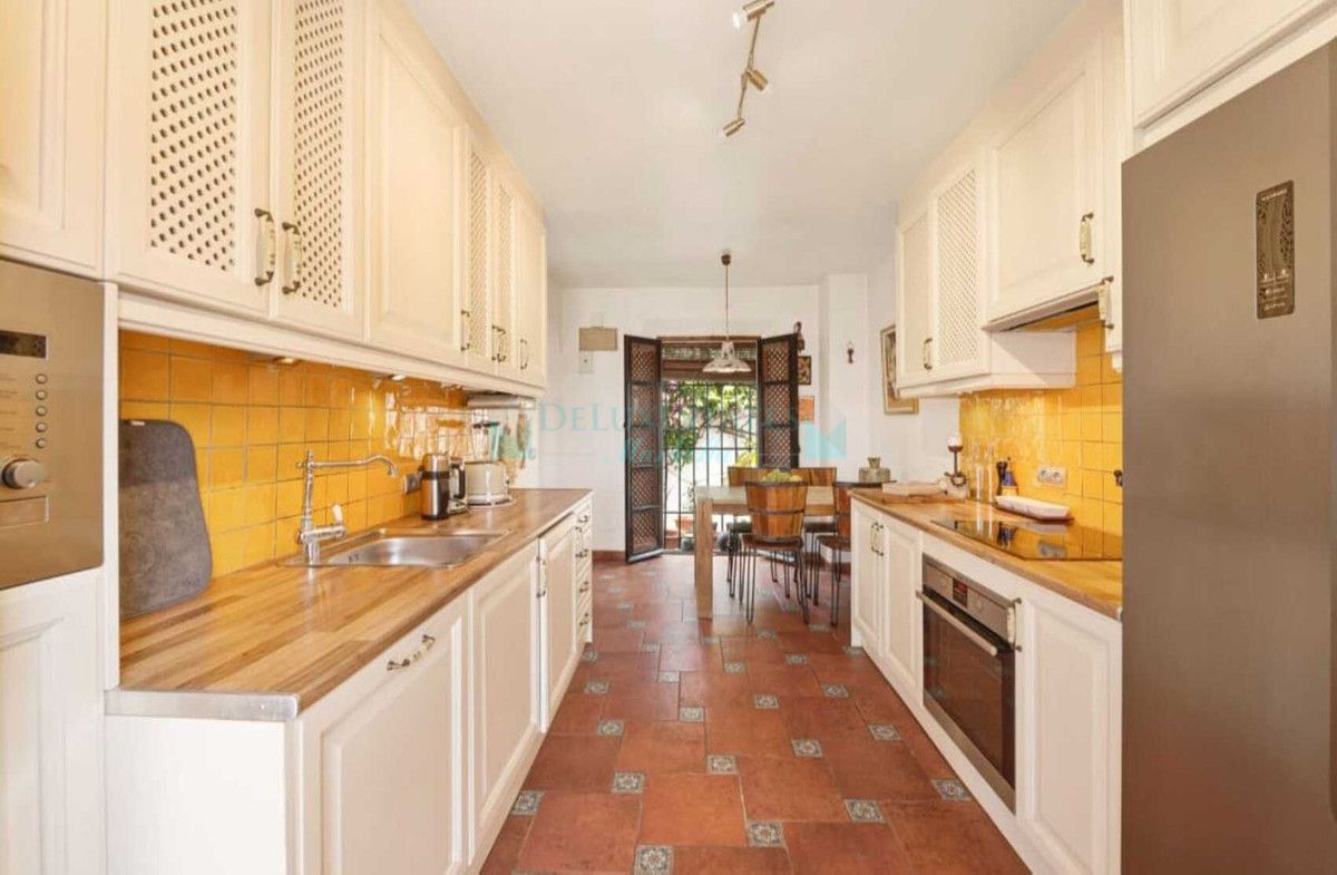 Town House for rent in Nueva Andalucia