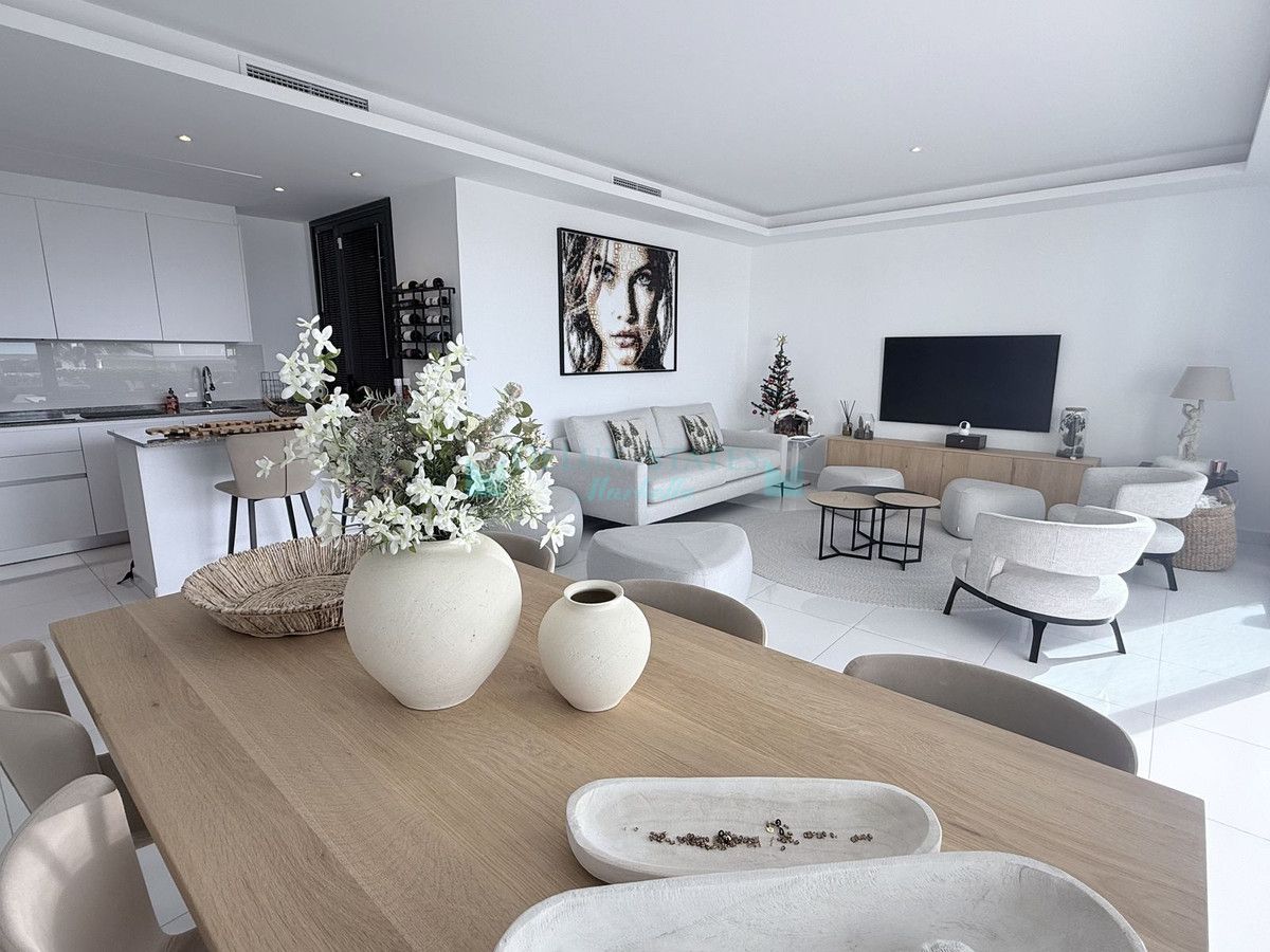 Ground Floor Apartment for sale in Benahavis