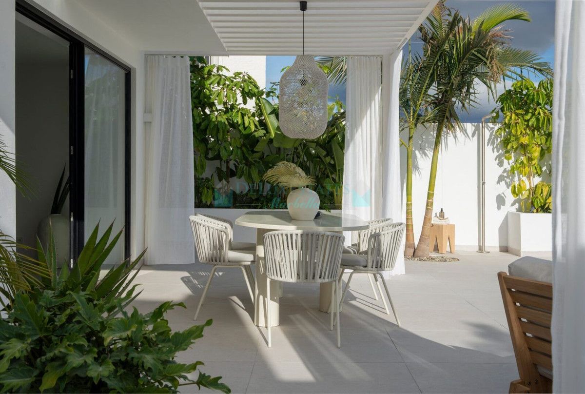 Villa for rent in Nueva Andalucia