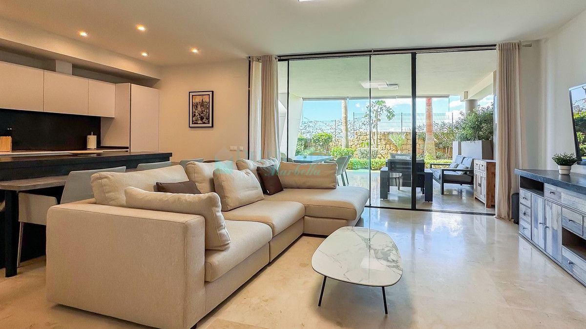 Ground Floor Apartment for sale in Cabopino, Marbella East