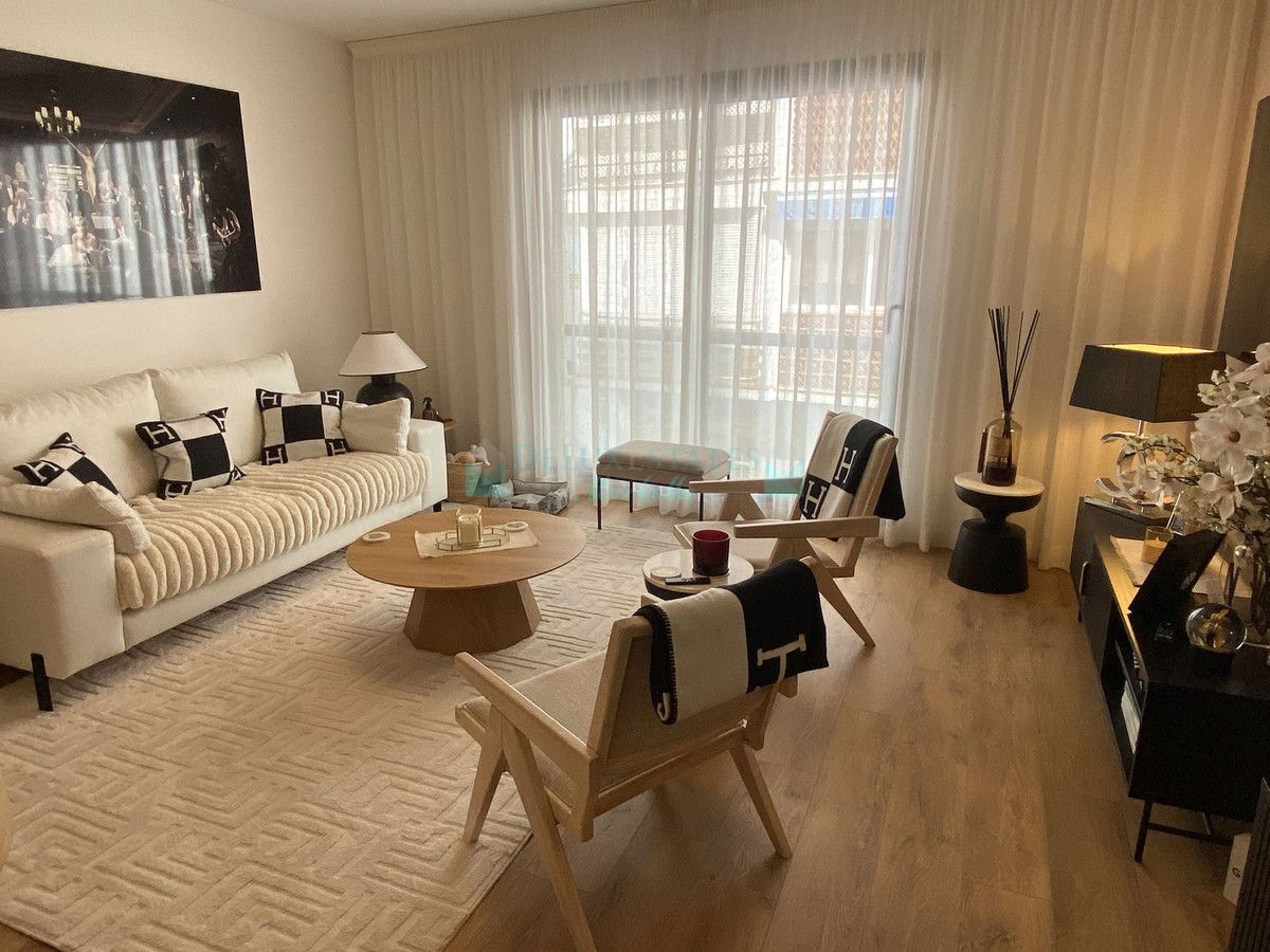 Apartment for sale in Estepona