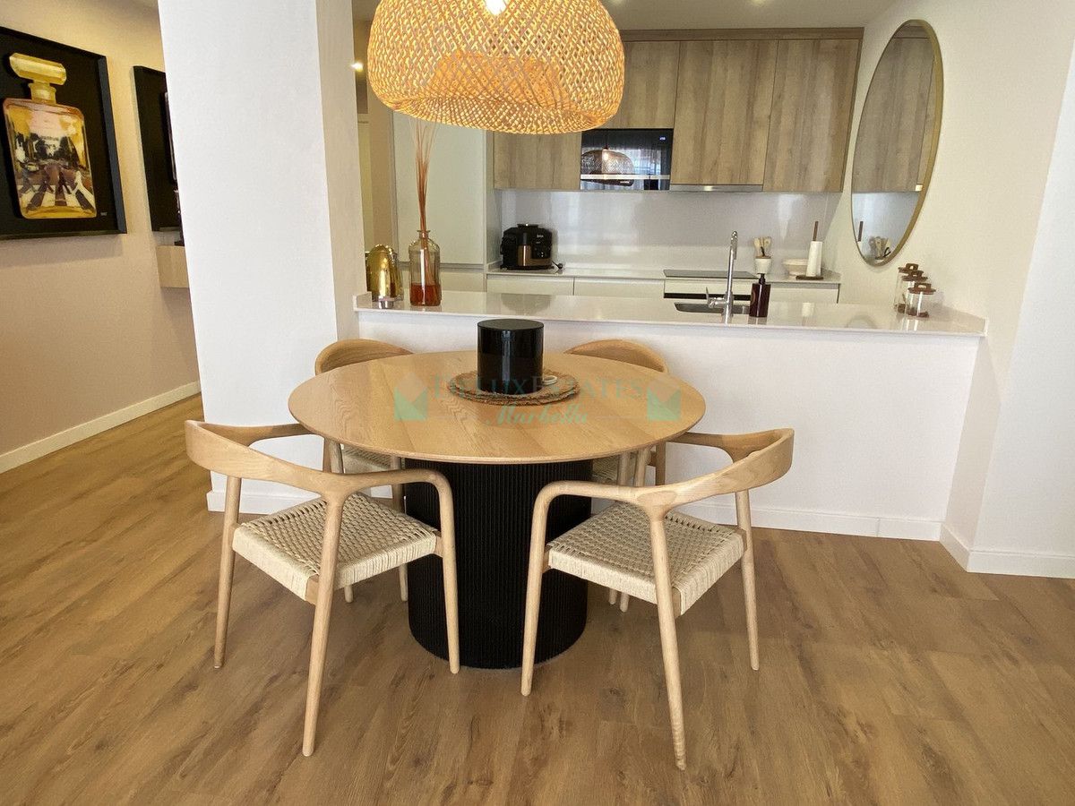 Apartamento en venta en Estepona