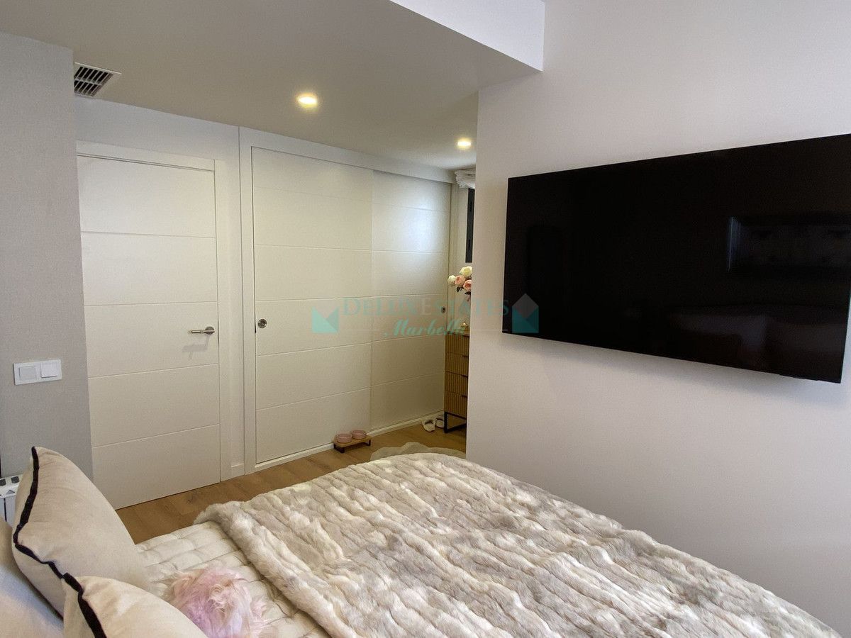 Apartment for sale in Estepona