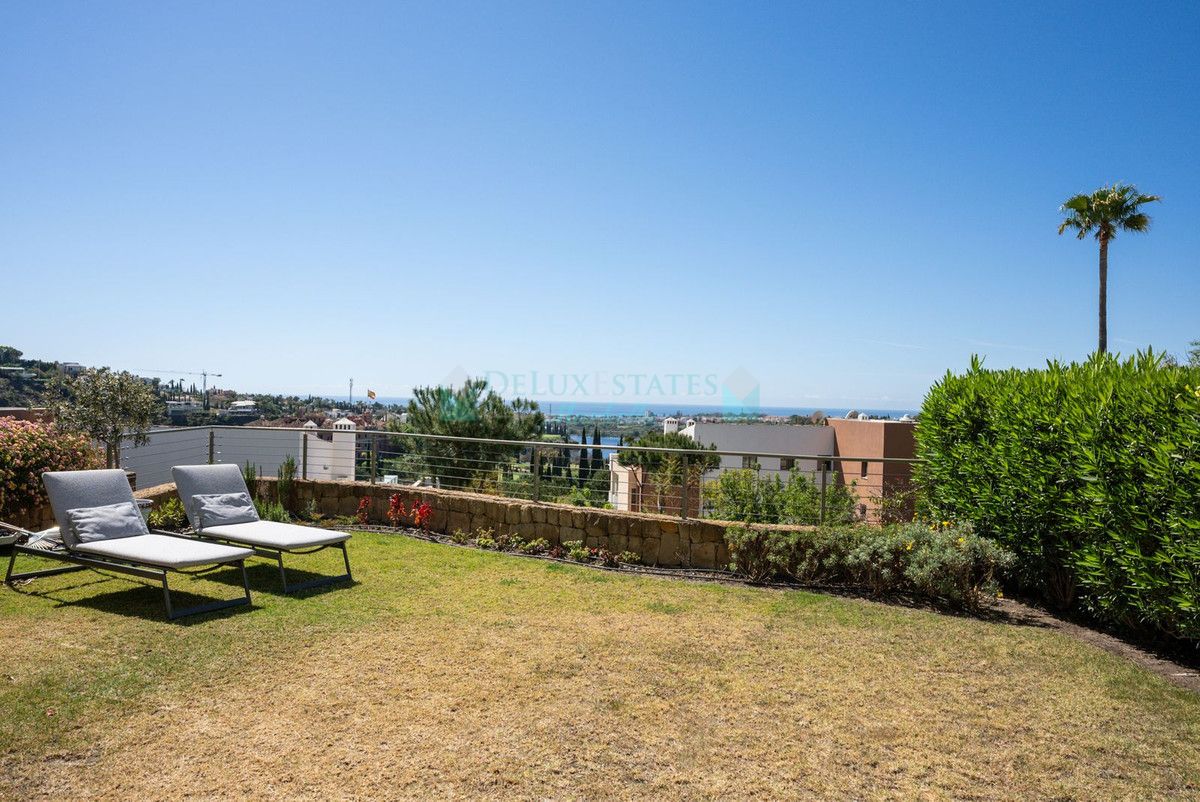 Ground Floor Apartment for sale in Los Flamingos, Benahavis