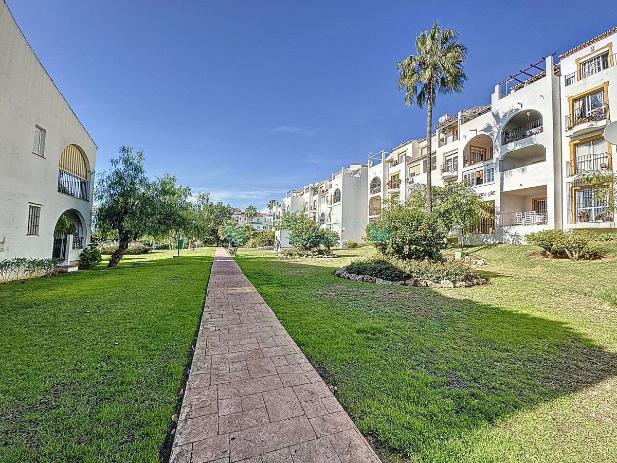 Ground Floor Apartment for sale in Estepona