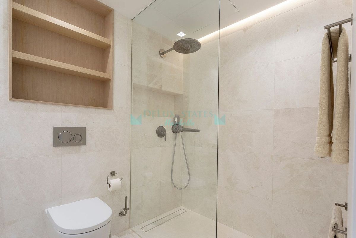 Apartment for sale in Guadalmina Alta, San Pedro de Alcantara