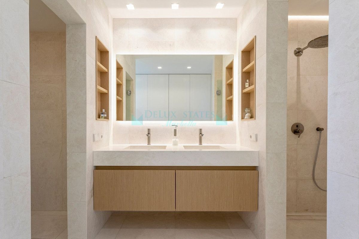 Apartment for sale in Guadalmina Alta, San Pedro de Alcantara