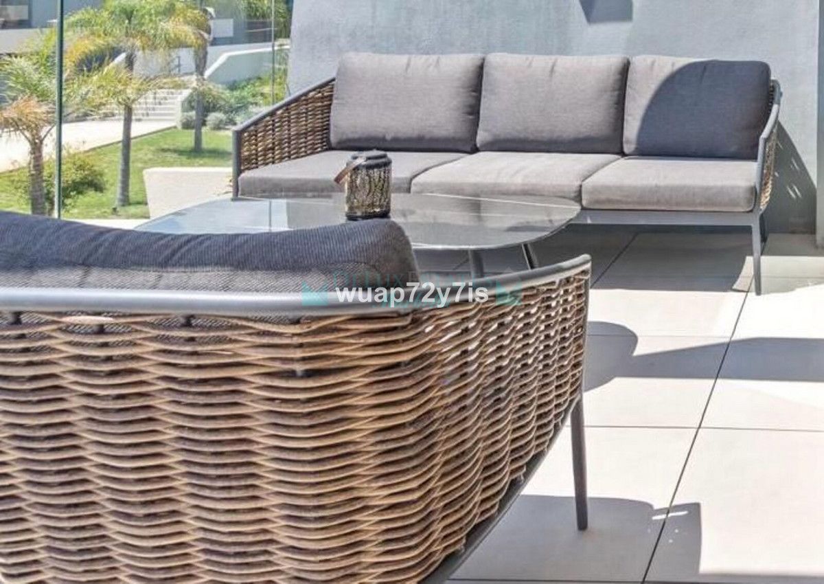 Apartamento en venta en Estepona