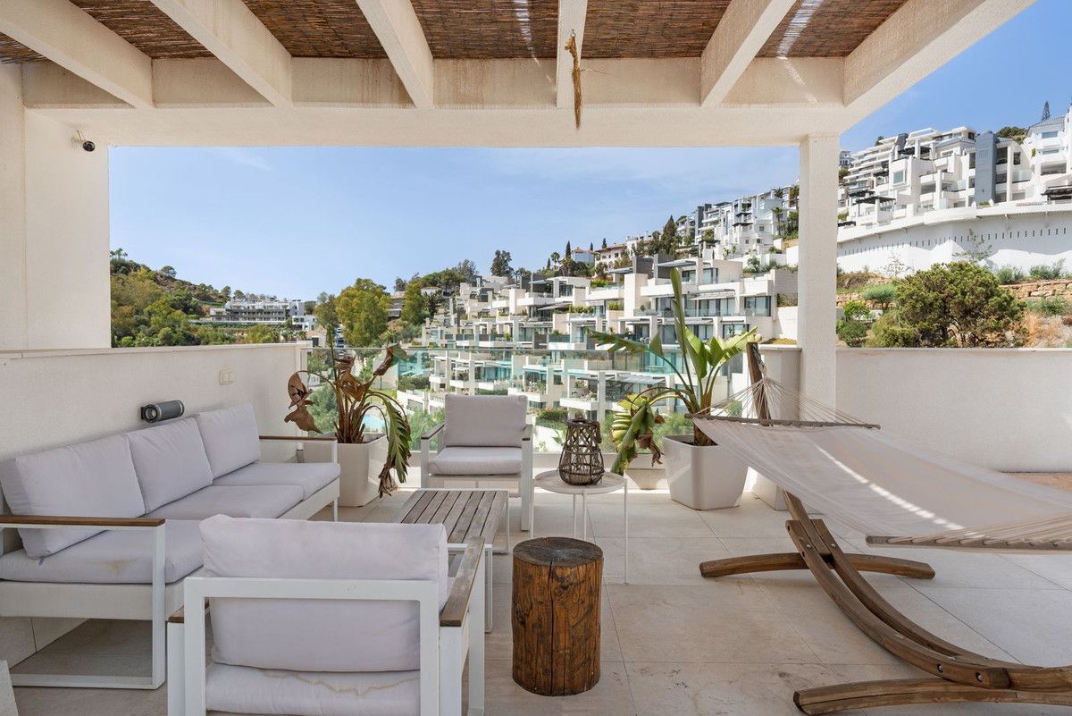 Penthouse for sale in Benahavis