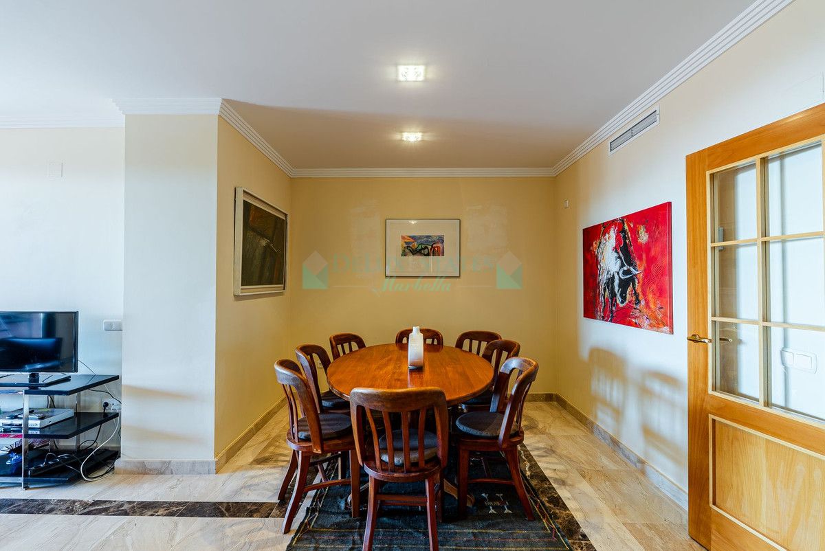 Apartment for sale in Estepona