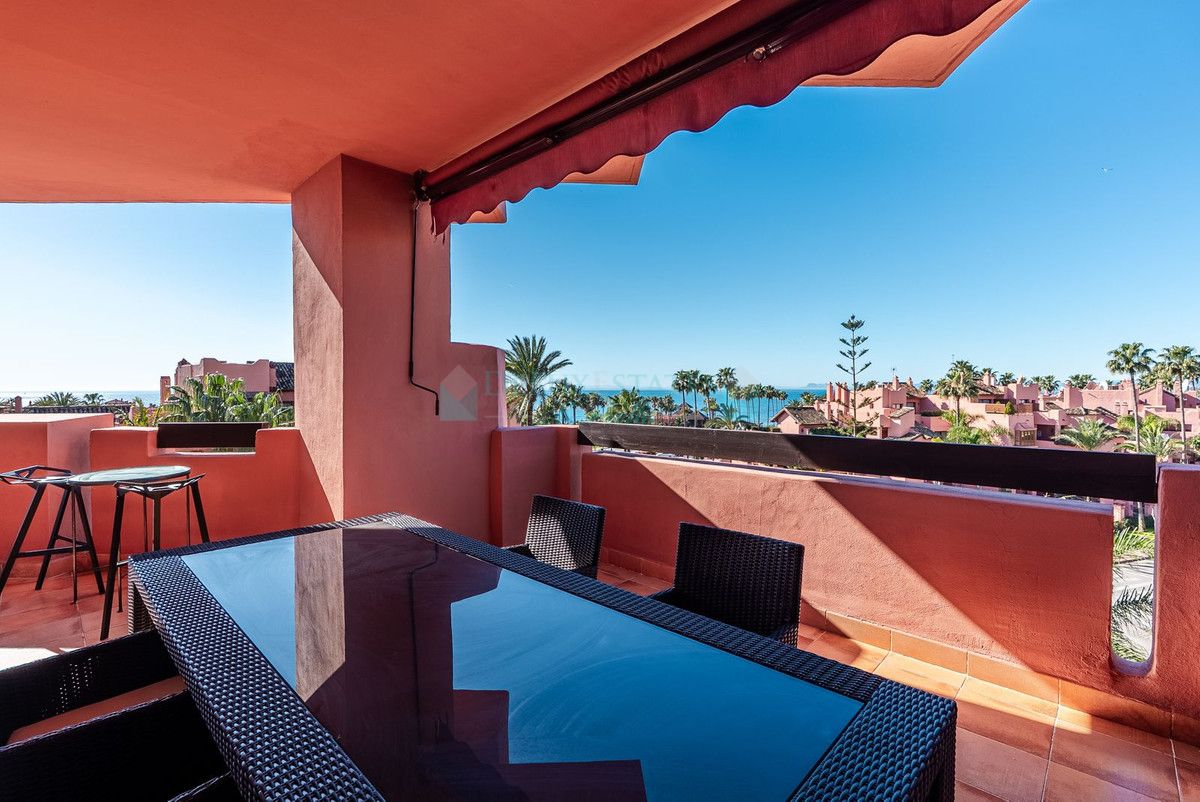Apartment for sale in Estepona
