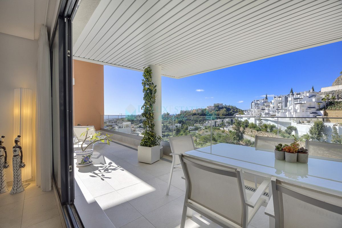 Apartamento en venta en Benahavis