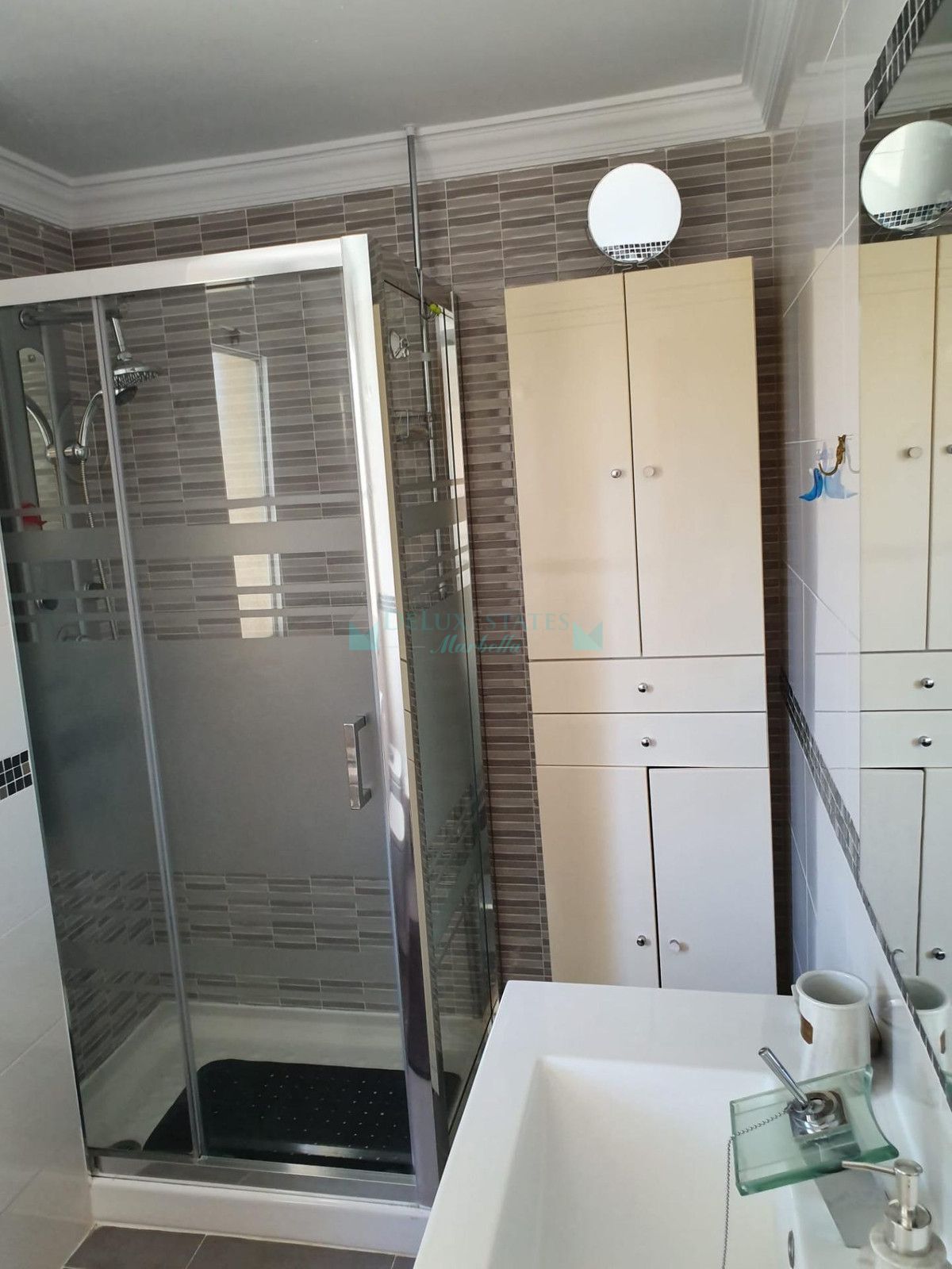 Apartamento en venta en Estepona