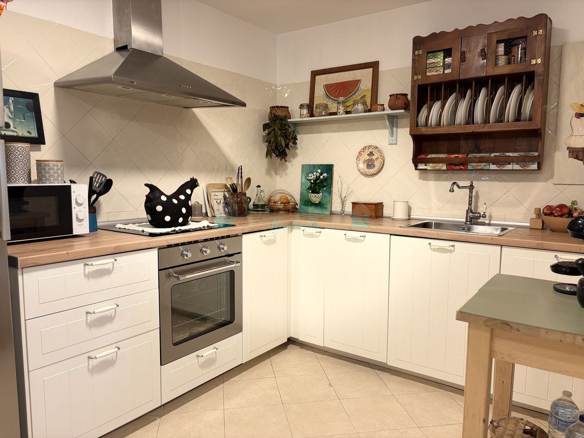 Ground Floor Apartment for sale in Elviria, Marbella East