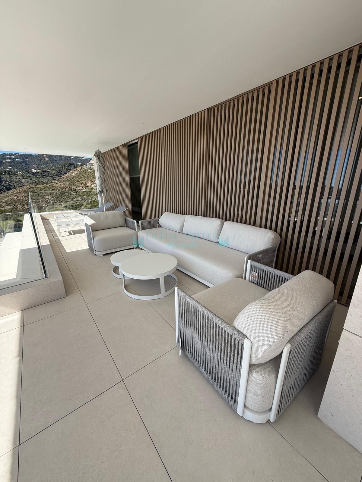 Apartment for sale in Benahavis