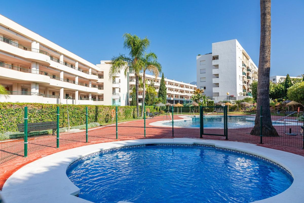 Apartment for sale in Guadalmina Alta, San Pedro de Alcantara