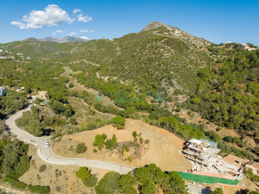 Residential Plot for sale in Benahavis