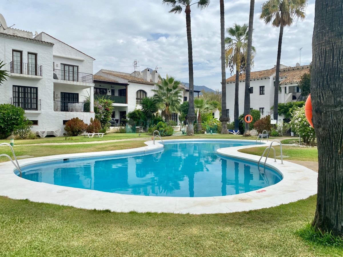 Ground Floor Apartment for rent in Nueva Andalucia