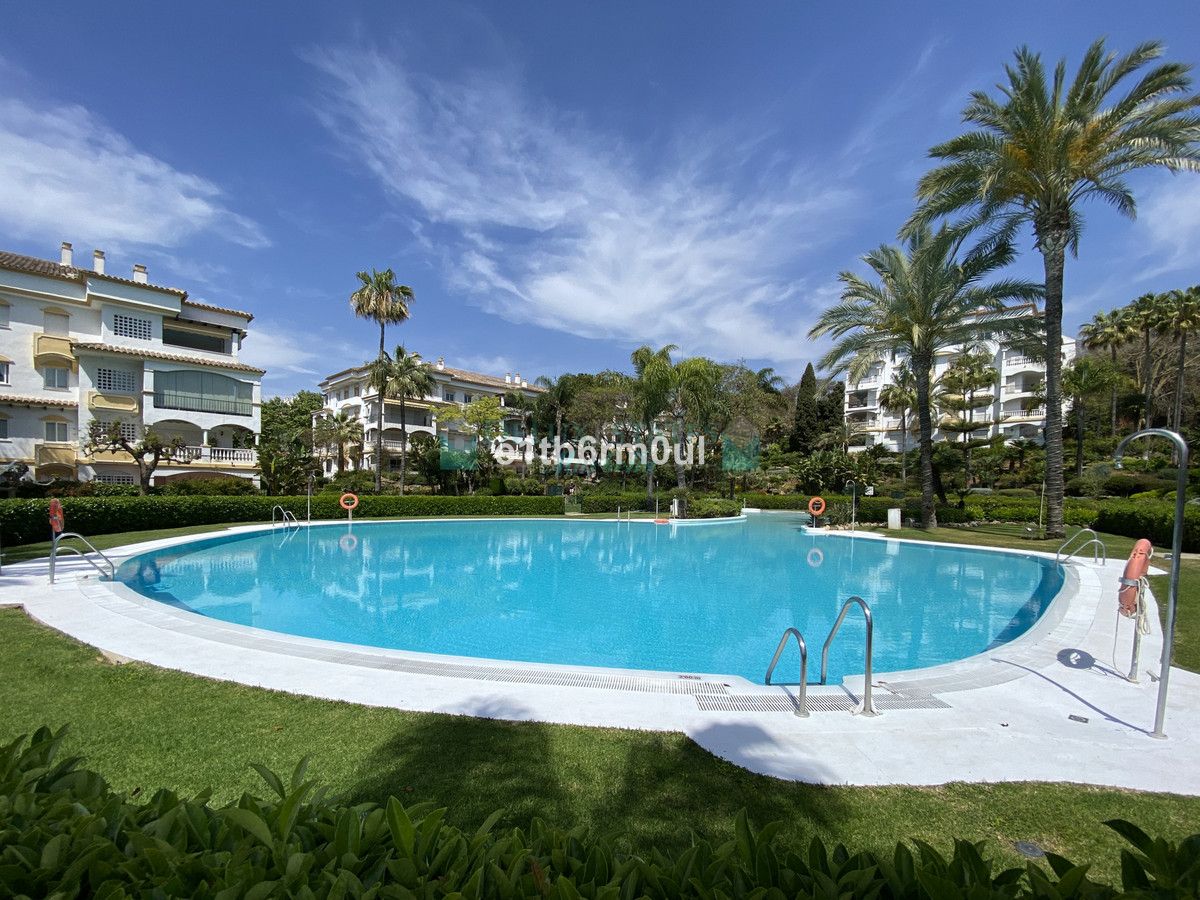 Villa for sale in Marbella Golden Mile