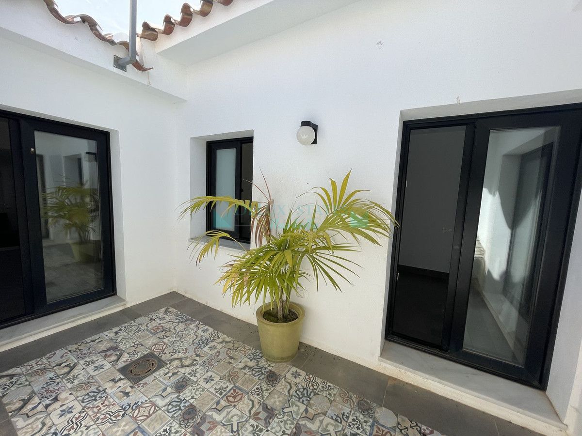 Villa for sale in San Pedro de Alcantara