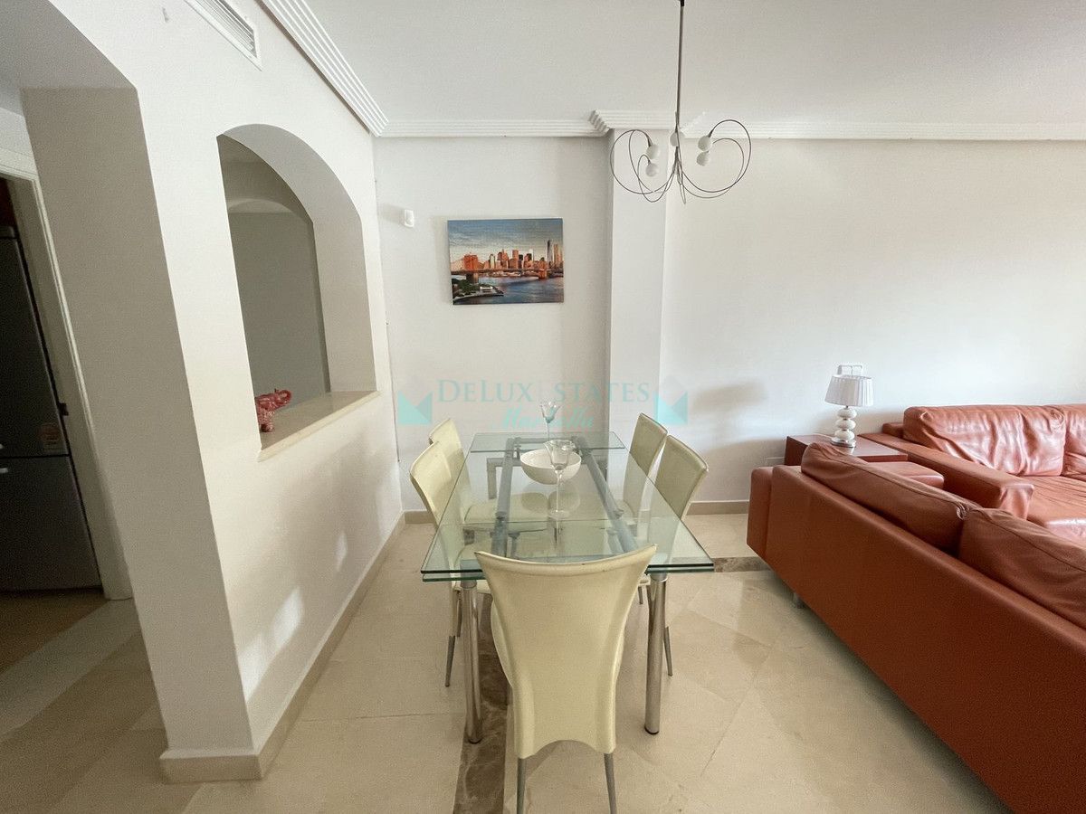 Apartment for sale in Los Arqueros, Benahavis