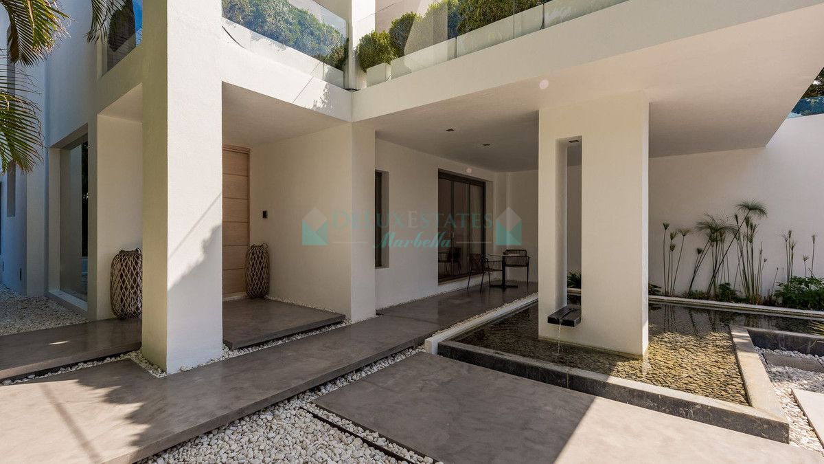 Villa for sale in Marbella Golden Mile