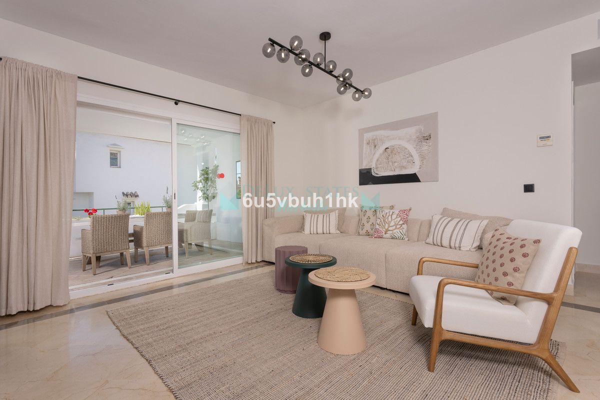 Ground Floor Apartment for sale in Estepona