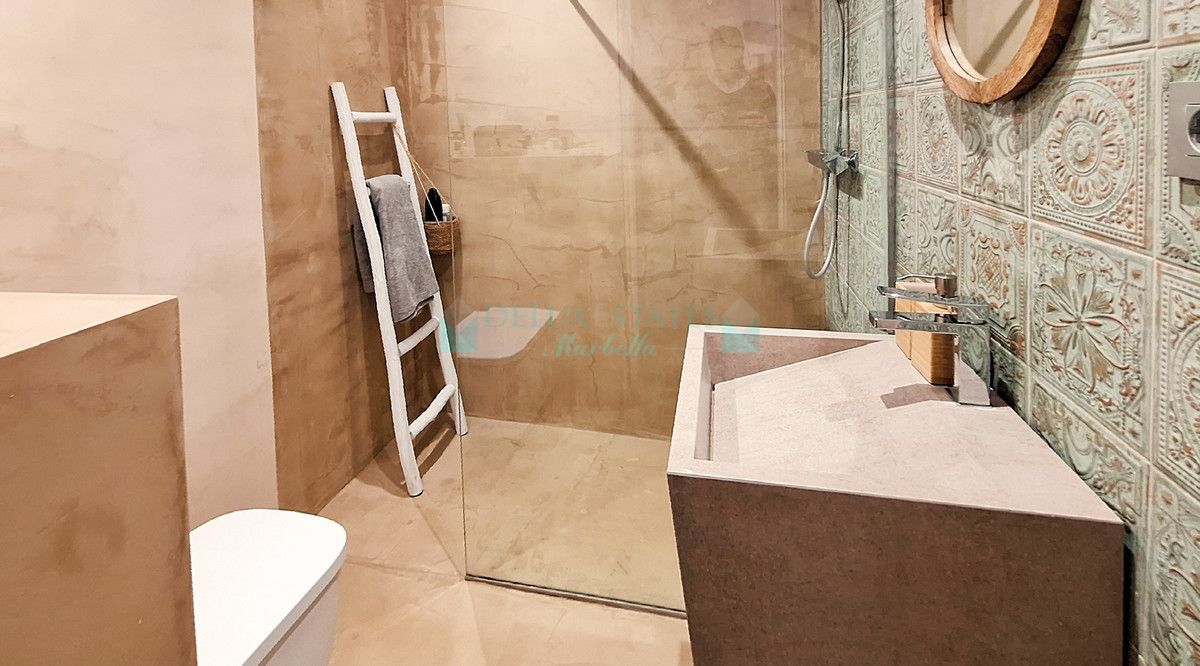 Villa for sale in Ojen